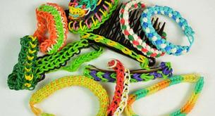 Las famosas pulseras Rainbow Loom